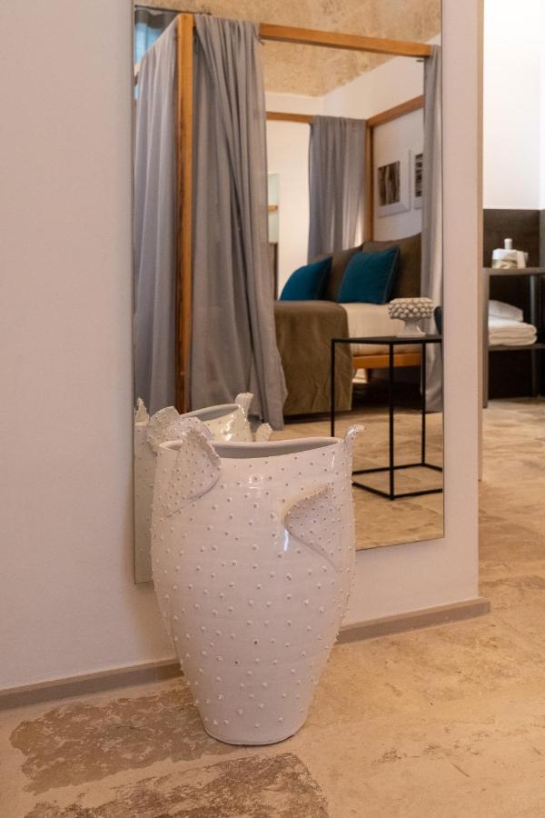 B-Welcome Rooms Of Charme E Relax Polignano a Mare Exteriör bild