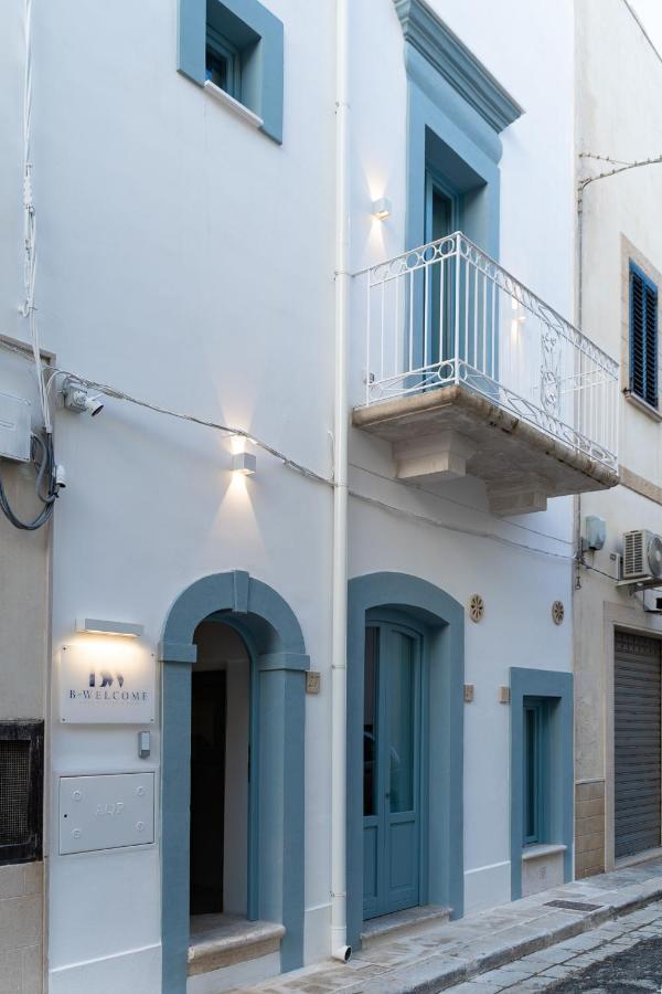 B-Welcome Rooms Of Charme E Relax Polignano a Mare Exteriör bild