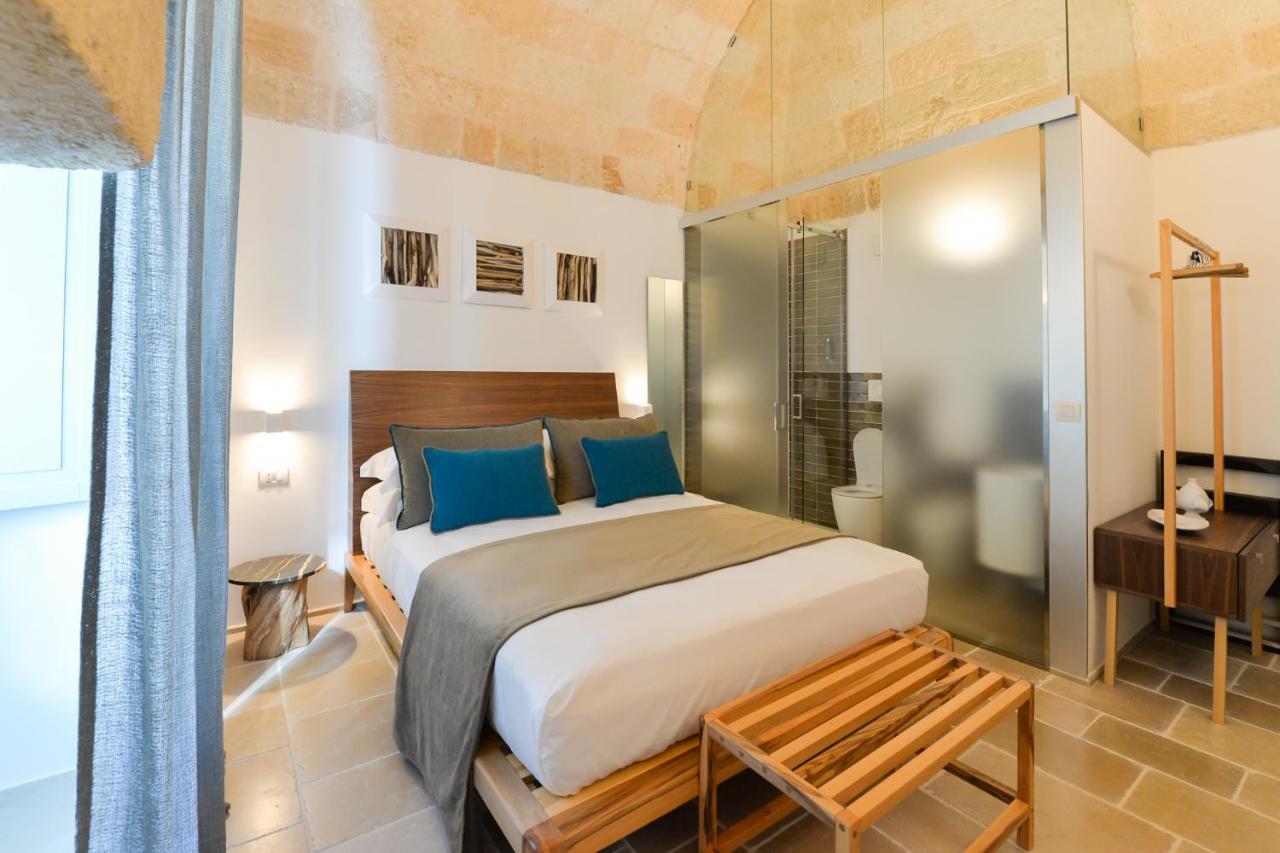 B-Welcome Rooms Of Charme E Relax Polignano a Mare Exteriör bild