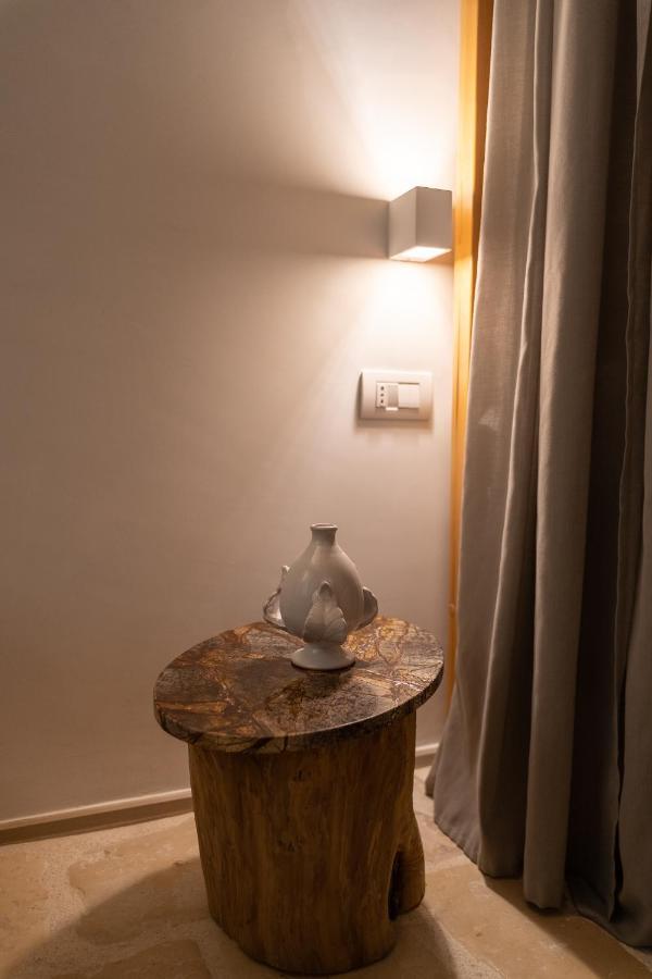 B-Welcome Rooms Of Charme E Relax Polignano a Mare Exteriör bild
